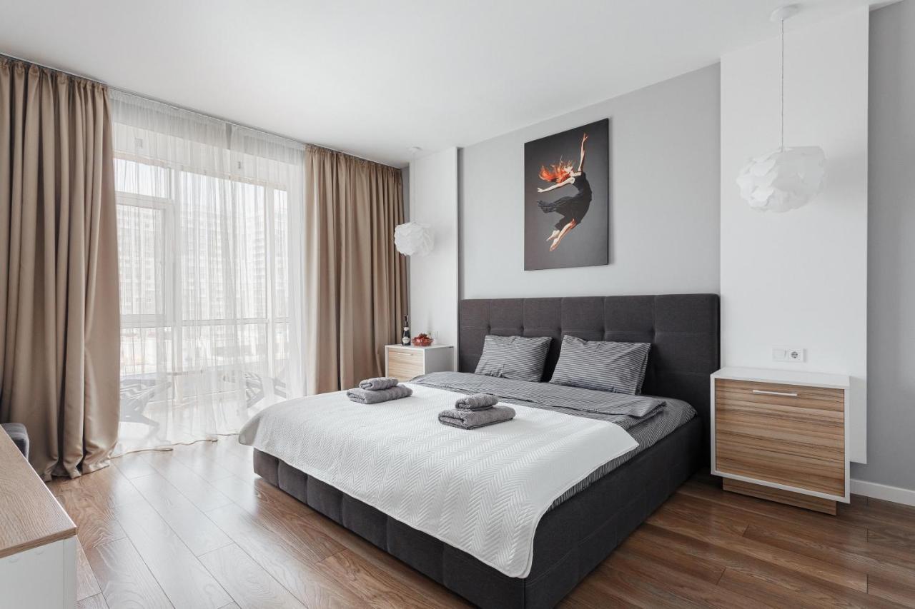 White Apartment In 12 Floor أوديسا المظهر الخارجي الصورة