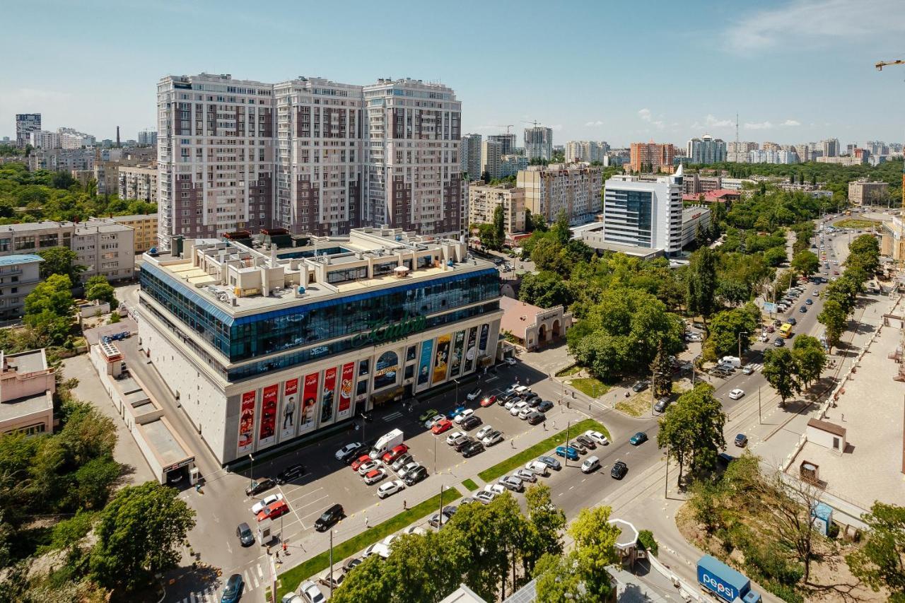 White Apartment In 12 Floor أوديسا المظهر الخارجي الصورة